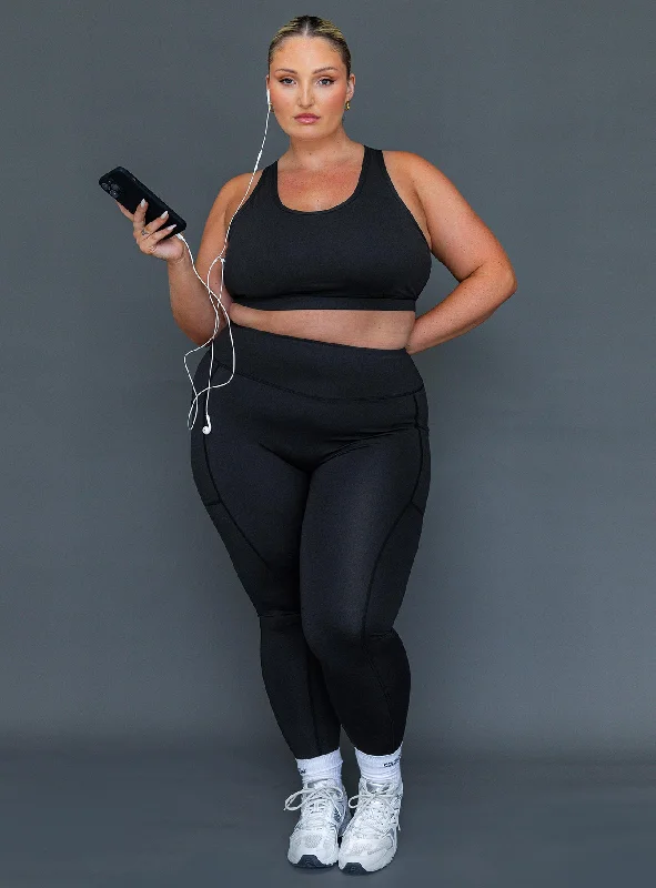 Dive Into Trendy Women's Fashion Unstoppable Activewear 7/8 Leggings Black Curve