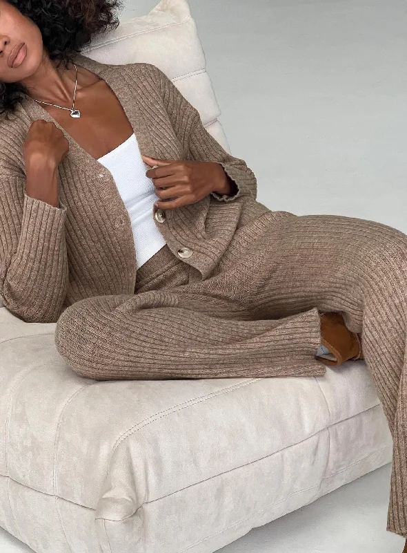 Chic Trends Unveiled Yang Wide Leg Knit Pants Brown