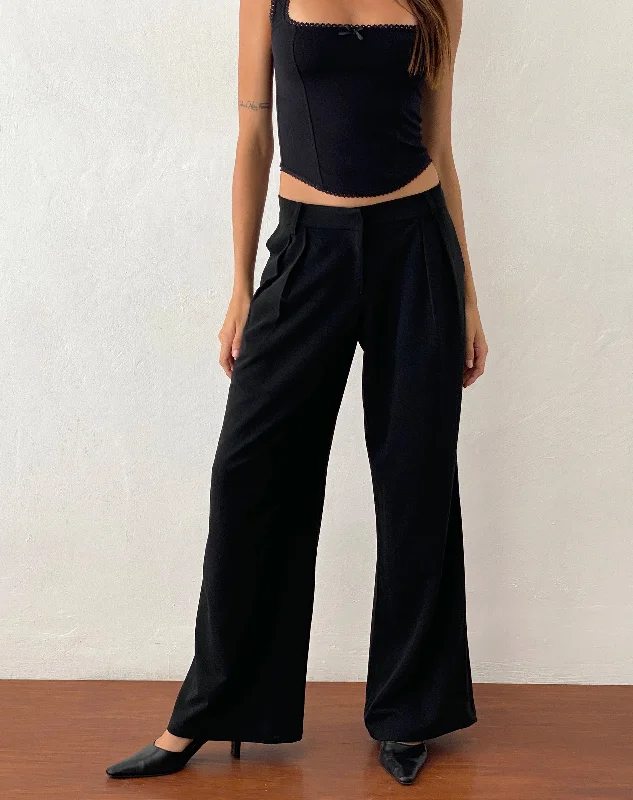 Crazy Discounts, Hurry Up Nailaka Low Rise Wide Leg Tailored Trouser in Black