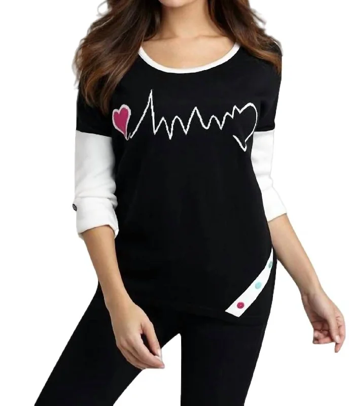 Outlet Clothing Heartbeat Graphic Sweater In Blackwhite