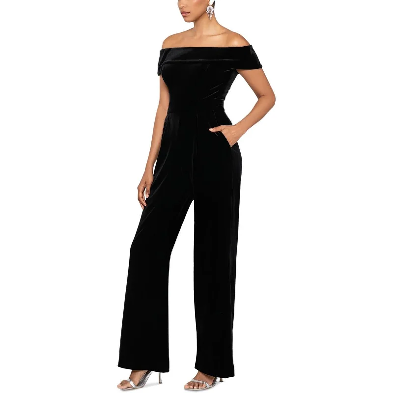 New Styles Just In Xscape Womens Velvet Jumpsuit