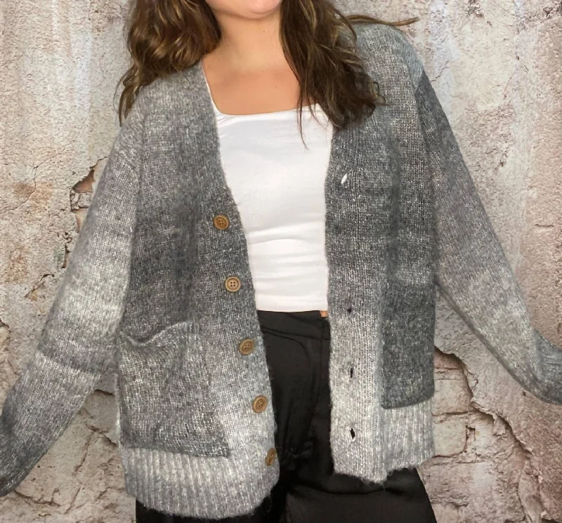 Vibrant Femme Fashion Oversized Cardigan in Grey