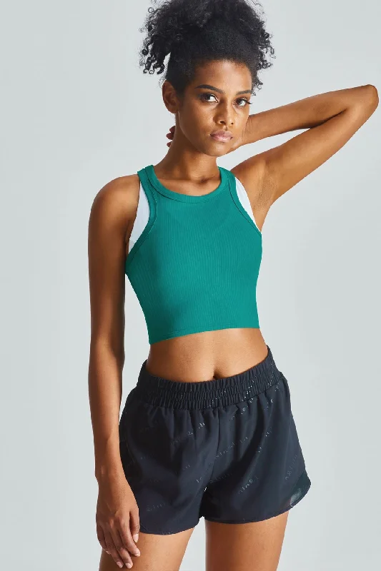 Chic Trends For The Fashion Savvy Cropped Racerback Tank Tops