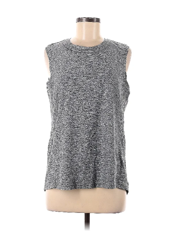 Chic Women's Clothing for Date Nights Sleeveless T Shirt