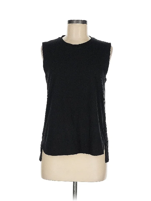 Chic And Comfortable Sleeveless T Shirt