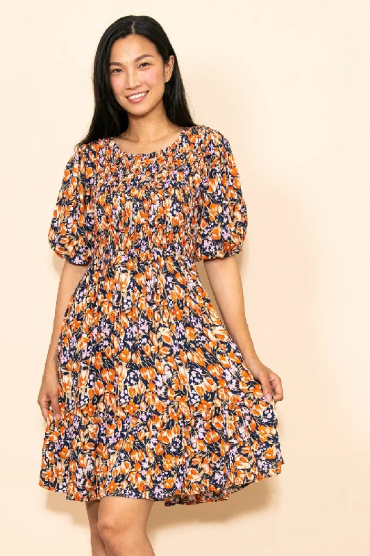 Boutique Styles Navy Floral Smocked Puff Sleeve Dress