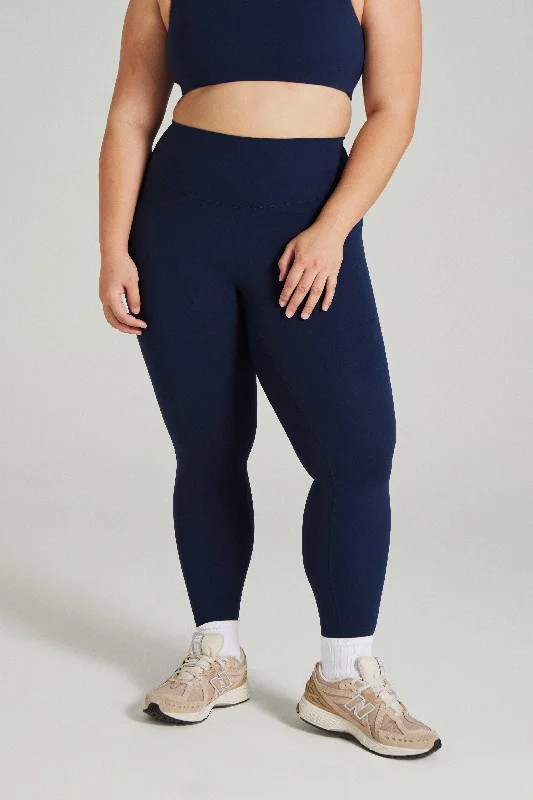 Weekend Sale Contour Classic Leggings (Full 24") in Dive