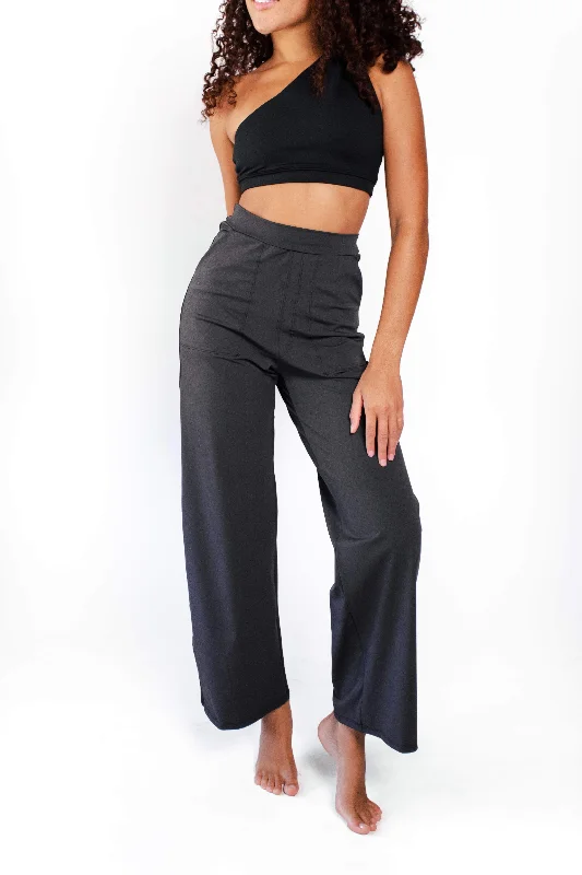 Timeless Elegance Redefined Ultimate Trouser in Jet Black